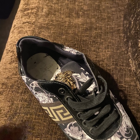 Versace Black and White Floral Sneakers - Picture 2 of 16